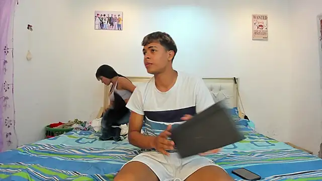 Snapshot of dafnezahiraa_ chatting on February 2025 04:42:02 AM dafnezahiraa  online show from February 2025 04:42:02 AM