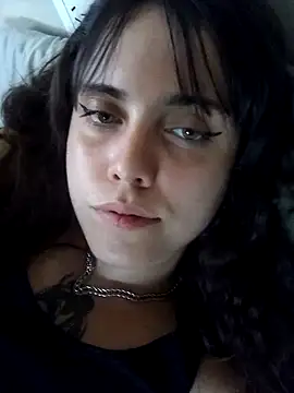 Snapshot of lucylovles chatting on February 2025 10:27:02 AM lucylovles online show from February 2025 10:27:02 AM