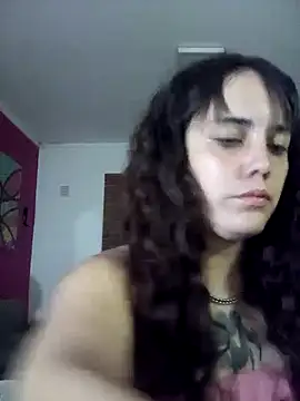 Snapshot of lucylovles chatting on March 2025 01:17:02 AM lucylovles online show from March 2025 01:17:02 AM