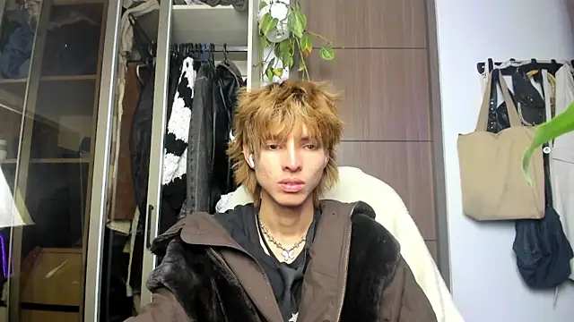 Snapshot of santy-kitty chatting on February 2025 06:28:01 AM santy-kitty online show from February 2025 06:28:01 AM