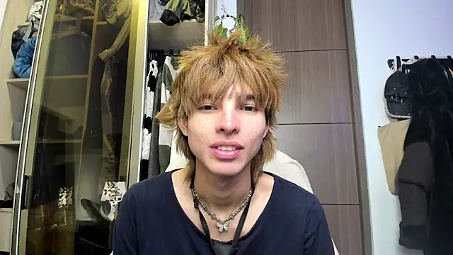 Snapshot of santy-kitty chatting on February 2025 03:47:02 AM santy-kitty online show from February 2025 03:47:02 AM