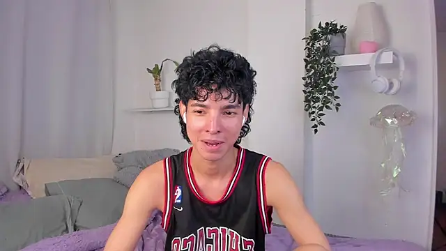 santy-kitty online show from February 2026 12:42:02 AM