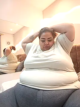 Alisson am online show from December 2025 11:17:01 AM