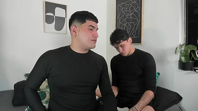 MatheoVelez online show from February 2025 04:37:01 AM