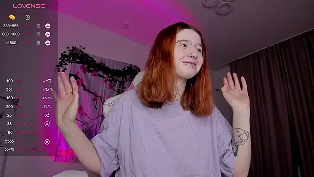 ScarletRos3 online show from February 2025 05:40:01 PM