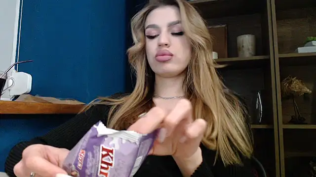 Your Jessy online show from March 2025 05:37:01 PM