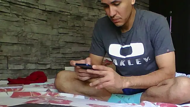 Sexylatin64 online show from April 2026 03:15:01 PM