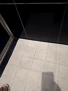 Snapshot of lm279 chatting on February 2025 02:25:01 PM lm279 online show from February 2025 02:25:01 PM