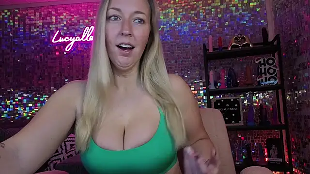 lucyallen4201 online show from November 2025 12:06:01 PM