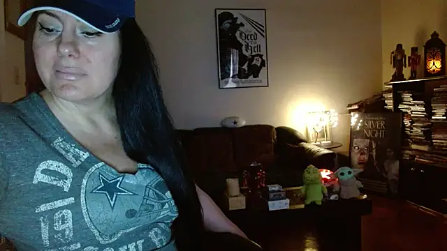 Snapshot of mandaloriangirls chatting on November 2025 06:34:01 PM mandaloriangirls online show from November 2025 06:34:01 PM