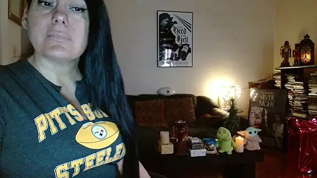 Snapshot of mandaloriangirls chatting on December 2025 06:12:02 PM mandaloriangirls online show from December 2025 06:12:02 PM