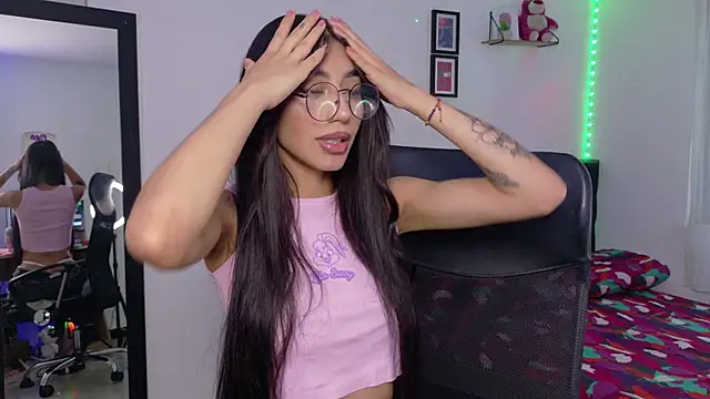 JulietaCheerr online show from February 2026 01:17:01 PM