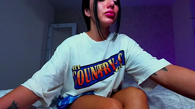 Snapshot of AddictedSabi chatting on November 2025 07:15:02 PM AddictedSabi online show from November 2025 07:15:02 PM