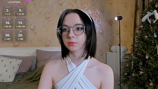 Snapshot of Nora_Failure chatting on December 2024 05:21:01 AM Nora Failure online show from December 2024 05:21:01 AM