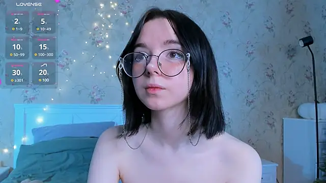 Snapshot of Nora_Failure chatting on January 2025 08:03:01 AM Nora Failure online show from January 2025 08:03:01 AM