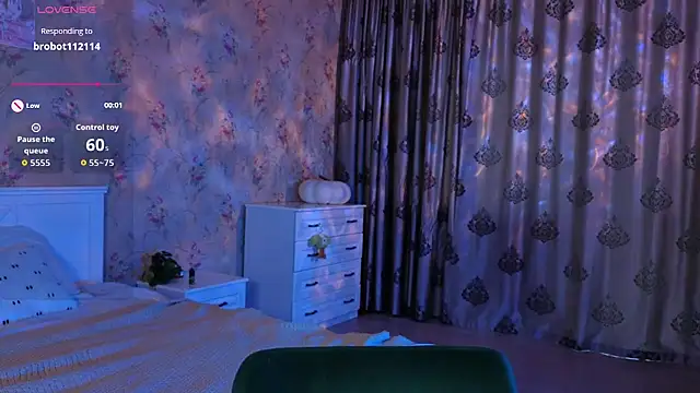 Snapshot of Nora_Failure chatting on September 2025 02:13:02 AM Nora Failure online show from September 2025 02:13:02 AM