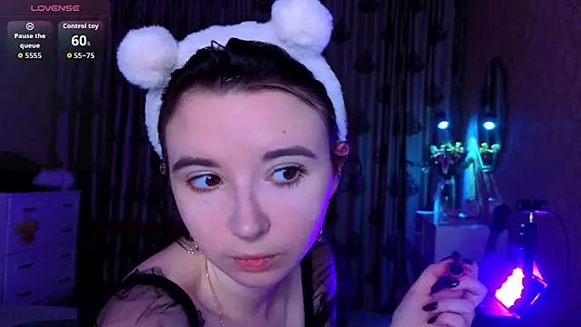 Snapshot of Nora_Failure chatting on November 2025 01:11:01 PM Nora Failure online show from November 2025 01:11:01 PM