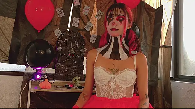 ParisFox  online show from November 2025 08:55:01 PM