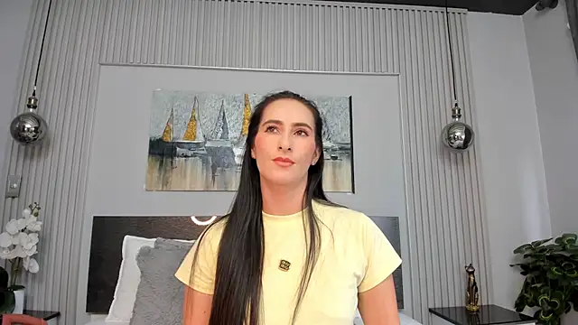 SaraGomez1 online show from June 2026 02:33:01 PM