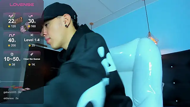 Lobo 17  online show from November 2025 03:42:02 AM