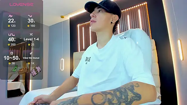 Lobo 17  online show from February 2026 03:43:01 AM