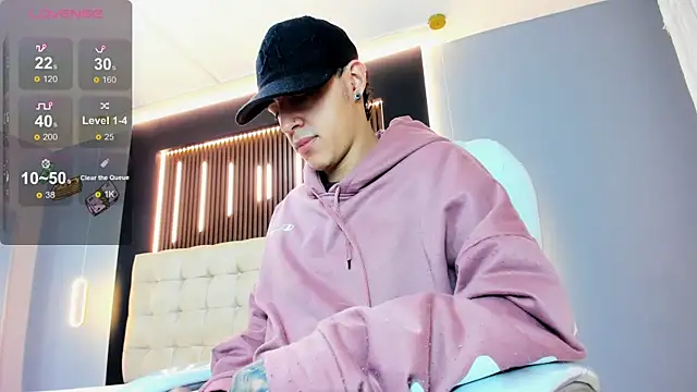 Lobo 17  online show from April 2026 03:40:02 AM