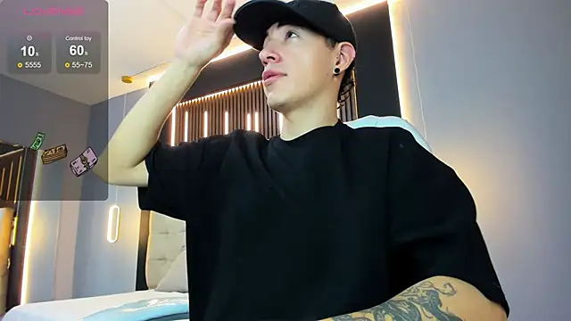 Lobo 17  online show from April 2026 03:33:01 AM