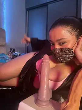 Snapshot of belquiis chatting on October 2025 10:52:02 PM belquiis online show from October 2025 10:52:02 PM