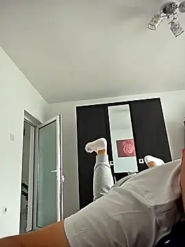 Snapshot of KarlosCarutox chatting on September 2025 01:00:01 PM KarlosCarutox online show from September 2025 01:00:01 PM