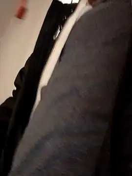 QcMisterv13 online show from February 2025 05:52:01 AM