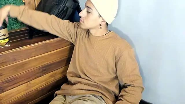 Snapshot of Andy_Joy_ chatting on November 2025 11:21:01 AM Andy Joy online show from November 2025 11:21:01 AM