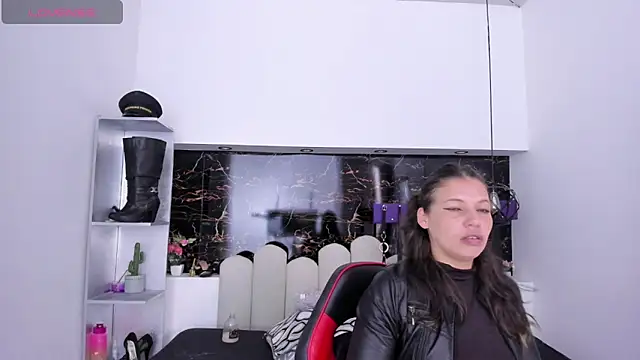 Kathia Armstrong online show from January 2025 12:50:01 PM