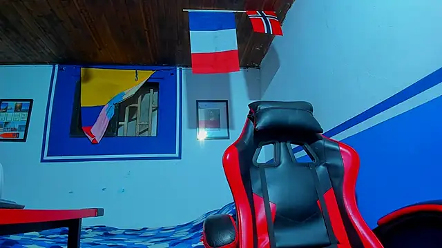 Snapshot of maxowens_oficial chatting on February 2026 07:25:02 PM maxowens oficial online show from February 2026 07:25:02 PM