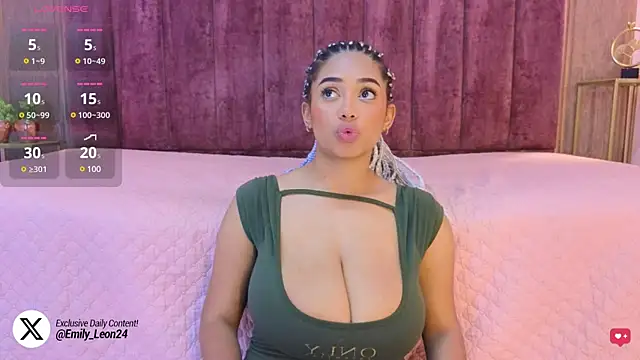 Emy leon online show from January 2025 07:42:01 PM