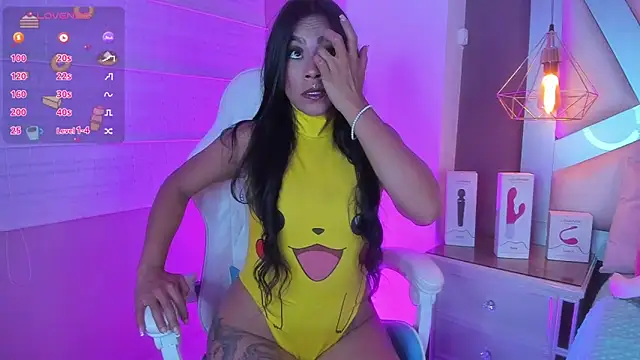 Snapshot of Amber_villalobos_ chatting on May 2026 03:57:01 AM Amber villalobos online show from May 2026 03:57:01 AM
