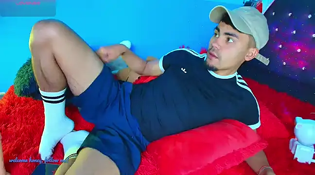 kalivan voinesscu online show from December 2024 09:00:02 PM