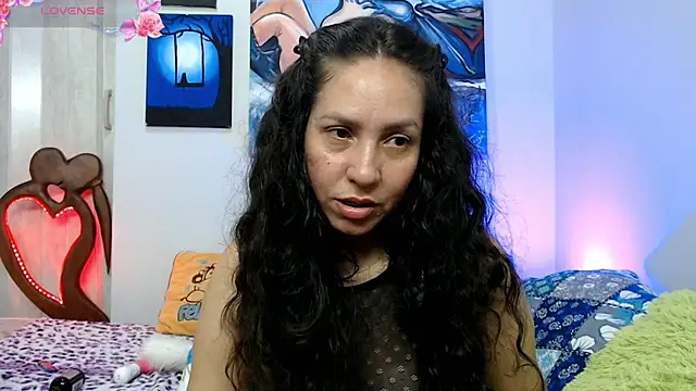 naihroby online show from December 2025 10:26:01 PM