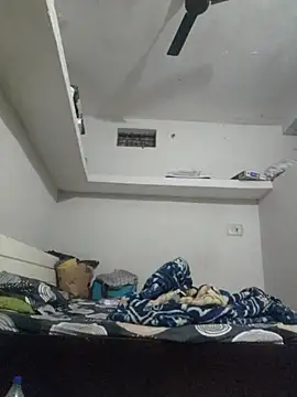 Priya Strip online show from November 2025 01:33:02 PM