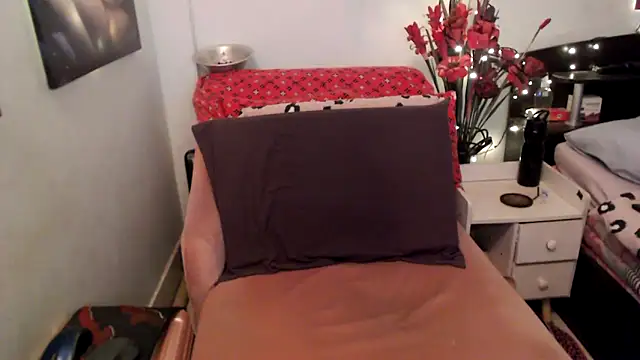 transagera online show from November 2025 01:38:01 AM