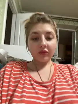 Snapshot of sexyy_girl_ chatting on January 2025 04:34:01 PM sexyy girl  online show from January 2025 04:34:01 PM