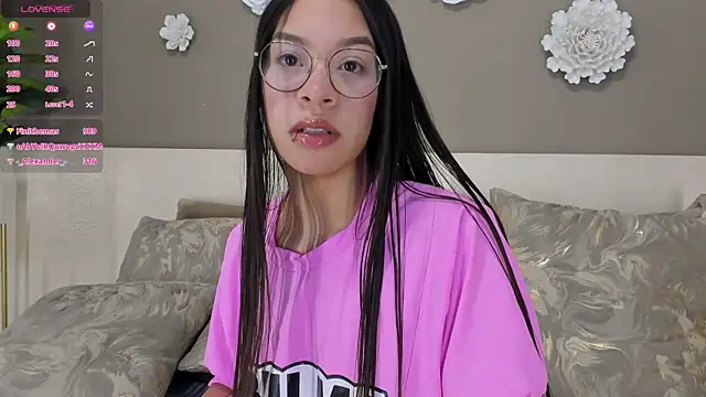 KimHiltton online show from February 2025 09:42:01 AM