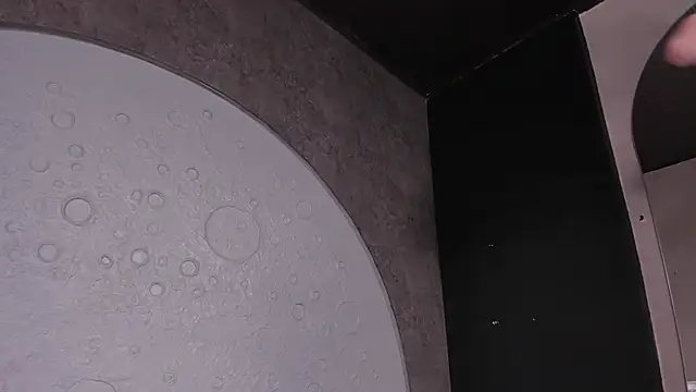 Snapshot of MilaHal_ chatting on February 2025 09:36:01 PM MilaHal online show from February 2025 09:36:01 PM