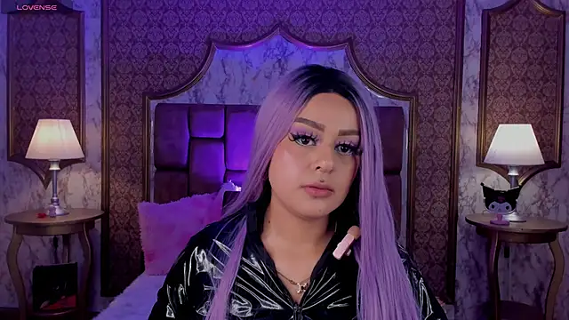 SoffiQueen online show from September 2025 08:31:02 PM