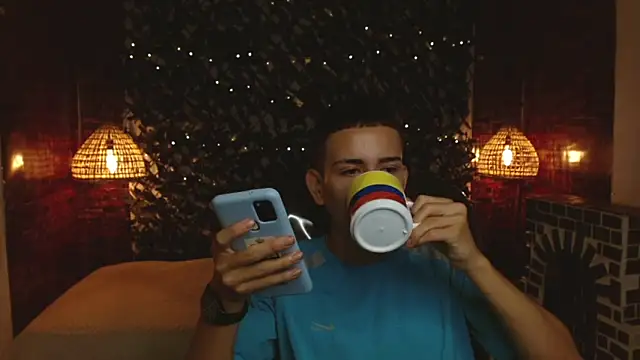 Snapshot of JackSwan18 chatting on December 2024 12:58:01 PM JackSwan18 online show from December 2024 12:58:01 PM