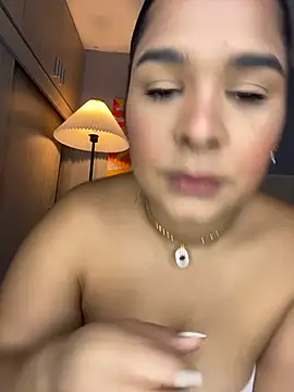 Snapshot of Shenoa1 chatting on October 2025 02:07:01 PM Shenoa1 online show from October 2025 02:07:01 PM