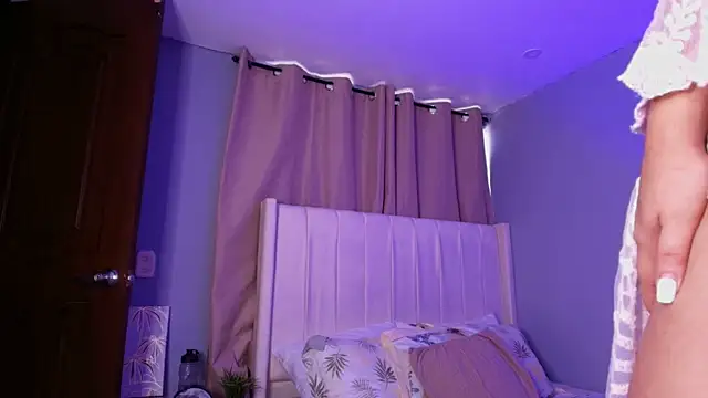 Snapshot of Shenoa1 chatting on November 2025 12:26:01 PM Shenoa1 online show from November 2025 12:26:01 PM