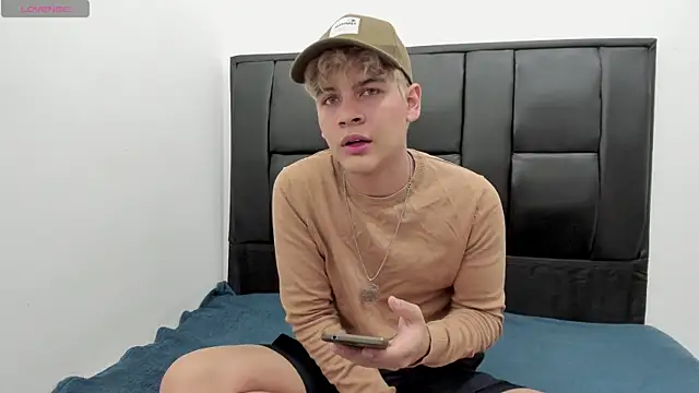 Javierdisousa online show from September 2025 03:50:02 AM