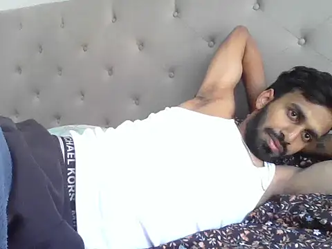 Snapshot of skinny__boy__ chatting on November 2025 04:17:02 PM skinny boy online show from November 2025 04:17:02 PM