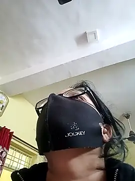 Snapshot of heenage chatting on January 2025 04:21:01 AM heenage online show from January 2025 04:21:01 AM