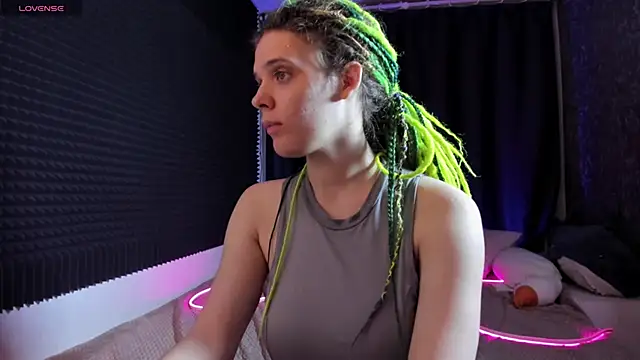 KIKI Krash online show from October 2025 10:55:01 AM